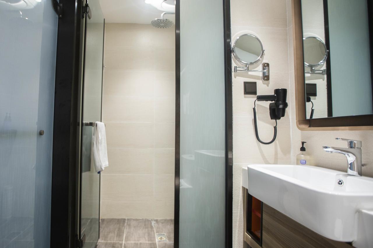 Hanting Premium Hotel Shanghai Plaza 66 Zewnętrze zdjęcie
